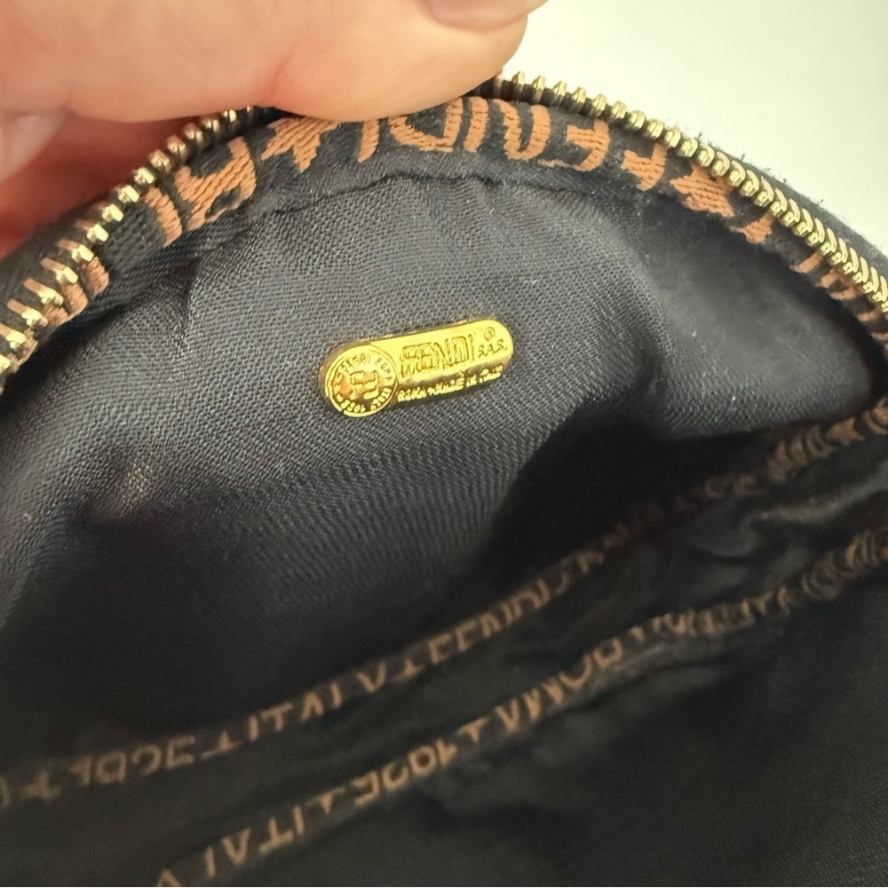 Vintage Fendi tobacco brown Pequin stripe crossbody camera bag - Picture 10 of 15